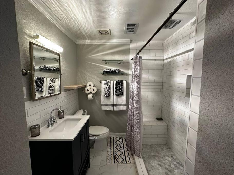 Apartament Townhouse Near Midtown Houston Zewnętrze zdjęcie
